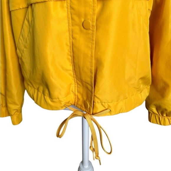 Divided H&M Yellow Lightweight Hoodie Windbreaker Jacket Size Small - Picture 8 of 17
